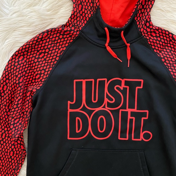 Nike Therma Fit Womens Just Do It Black Red Polka Dot Pullover Hoodie Sweatshirt - Picture 3 of 9
